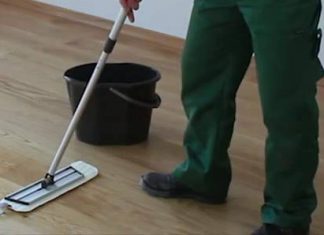 Środki pielęgnacyjne: Mleczko do podłóg olejowanych, woskowanych, lakierowanych