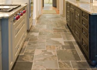 Porady architekta: Kamień do wnętrza?